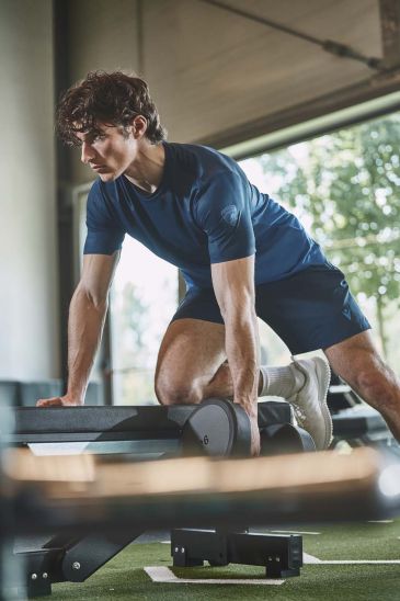 lamborghini-activewear-2026-macron-collection-line-running-gym-fitness-wellness