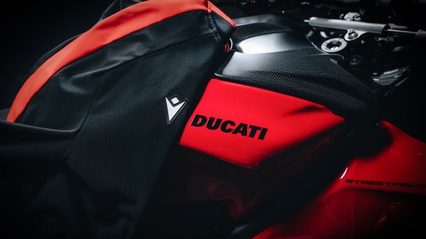 ducati-macron-capsule-collection-activewear-padel-bologna