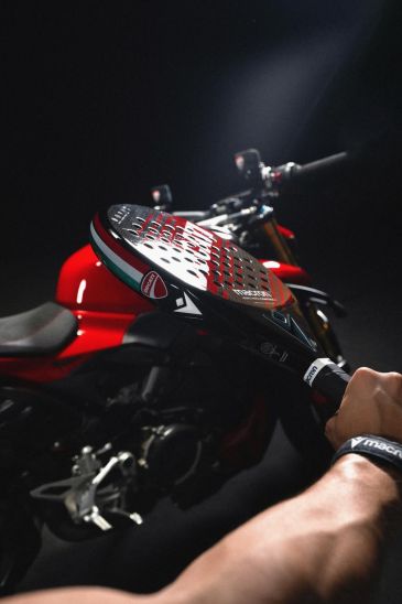 ducati-macron-capsule-collection-activewear-padel-bologna