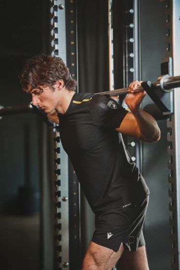 lamborghini-activewear-2026-macron-collection-line-running-gym-fitness-wellness